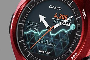������ ��������� ���������� Smart Outdoor Watch �� Casio